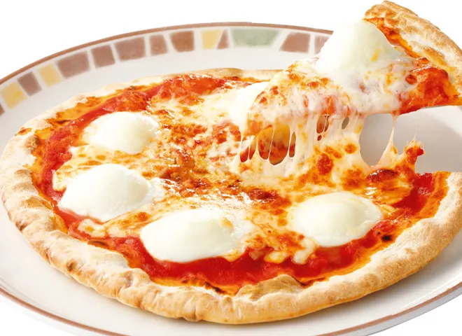 Buffalo mozzarella Margherita pizza